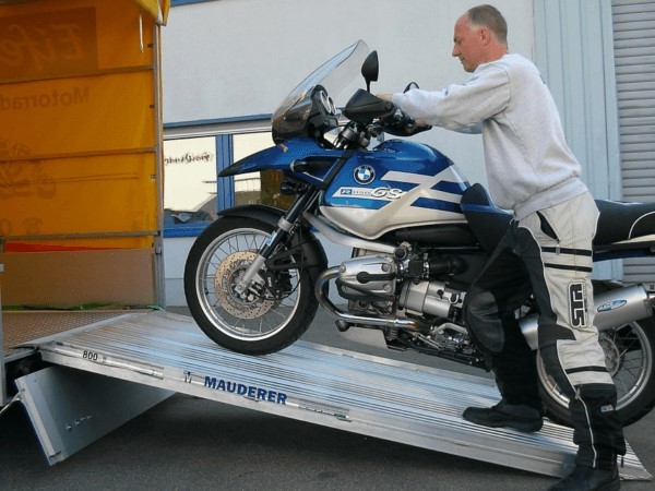 Auffahrrampen für Autos, Motorräder und PKWs I Der Rampen Shop