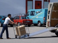 Vorschau: Bitte beachten Sie die empfohlenen Hohendifferenzen - nur so kann ein vernünftiges Be- und Entladen gewährleistet werden. Vorschau: Bitte beachten Sie die empfohlenen Hohendifferenzen - nur so kann ein vernünftiges Be- und Entladen gewährleistet werden.