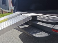 Vorschau: Das extra lange Auflager verhindert Beschädigungen am Transporter. Vorschau: Das extra lange Auflager verhindert Beschädigungen am Transporter.