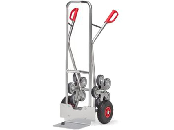 Die Treppenkarre besitzt zwei fünfarmige Rad-Sterne und kann insgesamt 200 kg Last transportieren.