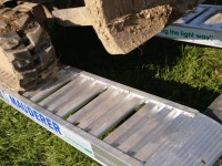 Vorschau: Die auf Abstand geschweißte Oberfläche ermöglicht ein geringes Eigengewicht bei sehr guten Tragkräften. Vorschau: Die auf Abstand geschweißte Oberfläche ermöglicht ein geringes Eigengewicht bei sehr guten Tragkräften.