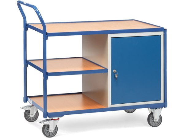 Der praktische Werkstattwagen verfügt über einen Schrank (abschließbar) und 3 Ladeflächen.