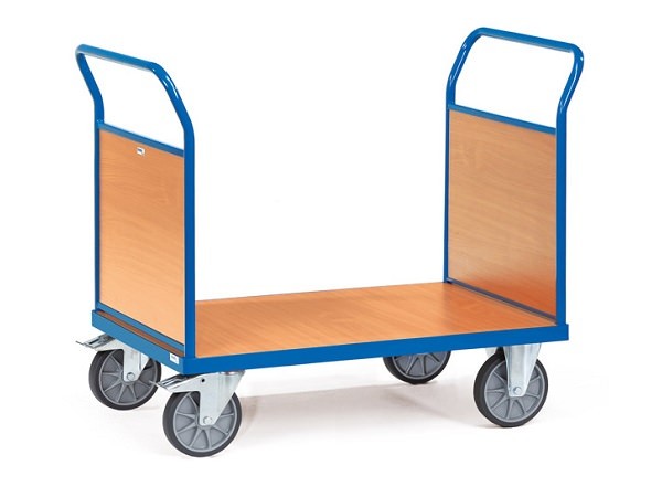 Der Doppel-Stirnwandwagen aus dem Hause Fetra ist perfekt geeignet um Lasten von A nach B zu transportieren.