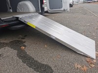 Vorschau: Mithilfe der Auffahrrampe koennen Transporter und Anhaenger bequem be- und entladen werden. Vorschau: Mithilfe der Auffahrrampe koennen Transporter und Anhaenger bequem be- und entladen werden.