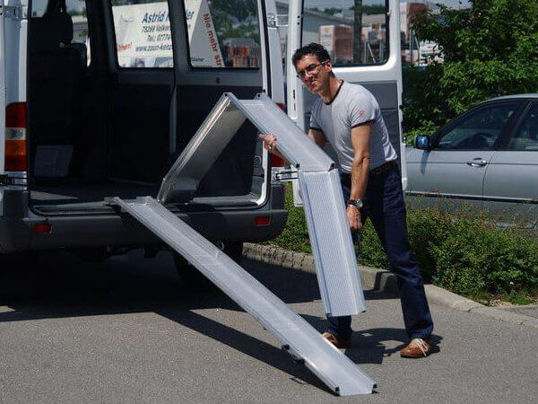 rollstuhlrampen-doppelt-klappbar-bezahlung-durch-kasse-und-versicherung